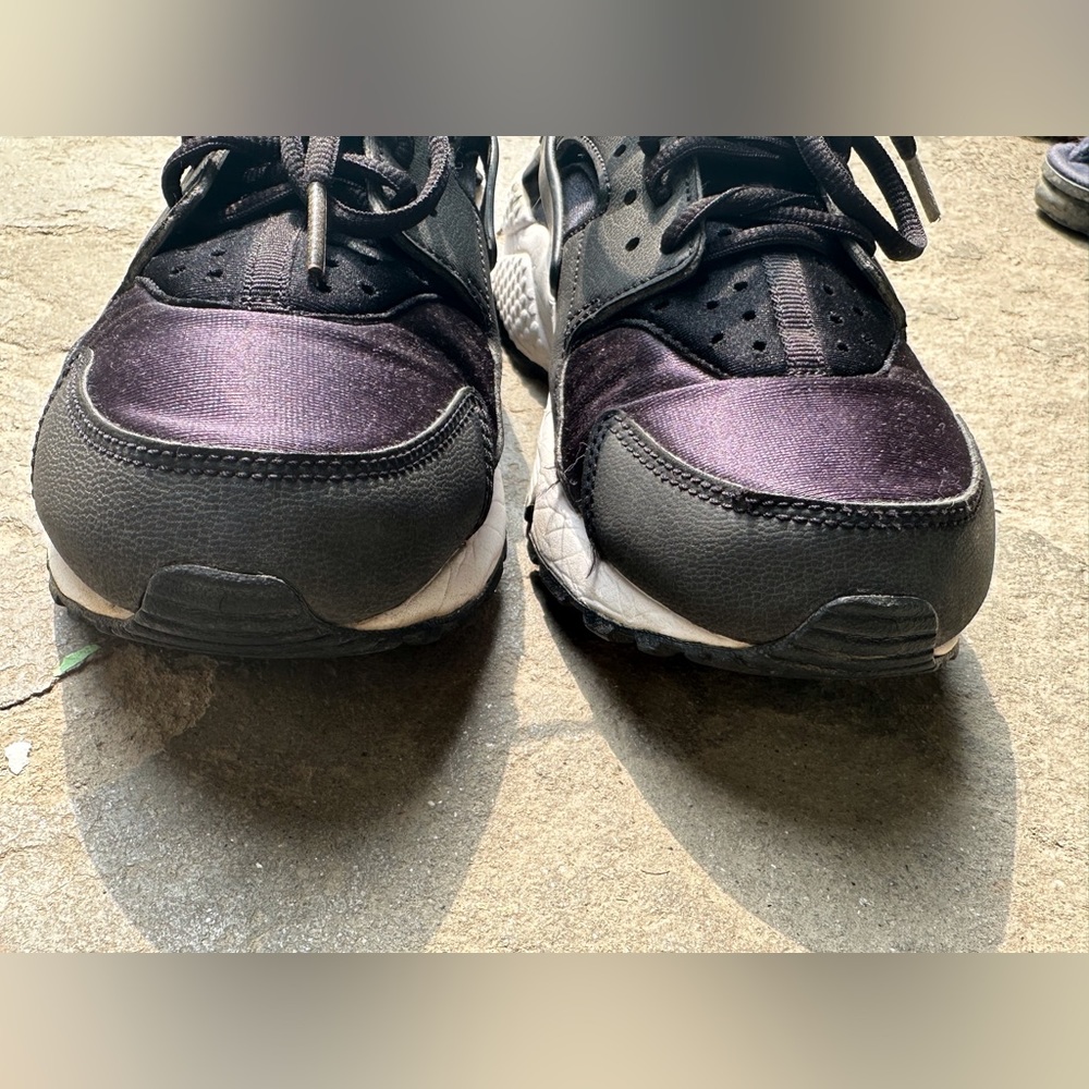 Nike Huarache - Picture 15 of 16